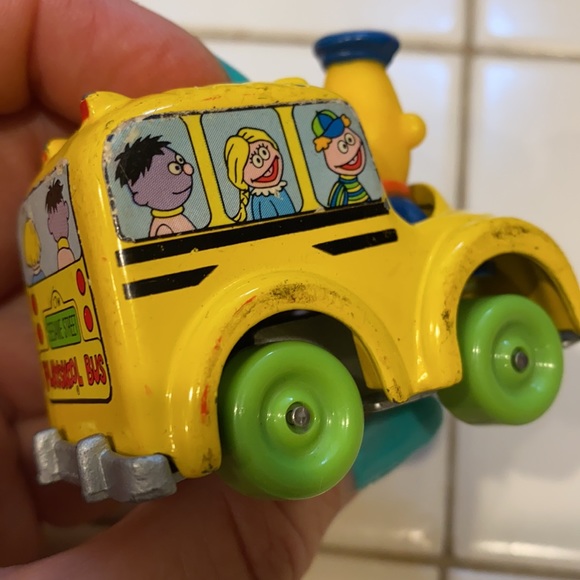 Sesame Street Henson Muppets, 1982 Playskool bus - Picture 6 of 10
